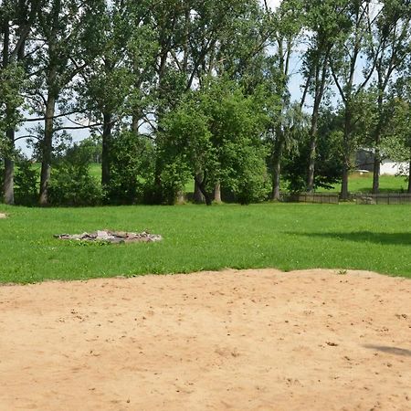 Teichcamp Hostel Großhartmannsdorf Kültér fotó