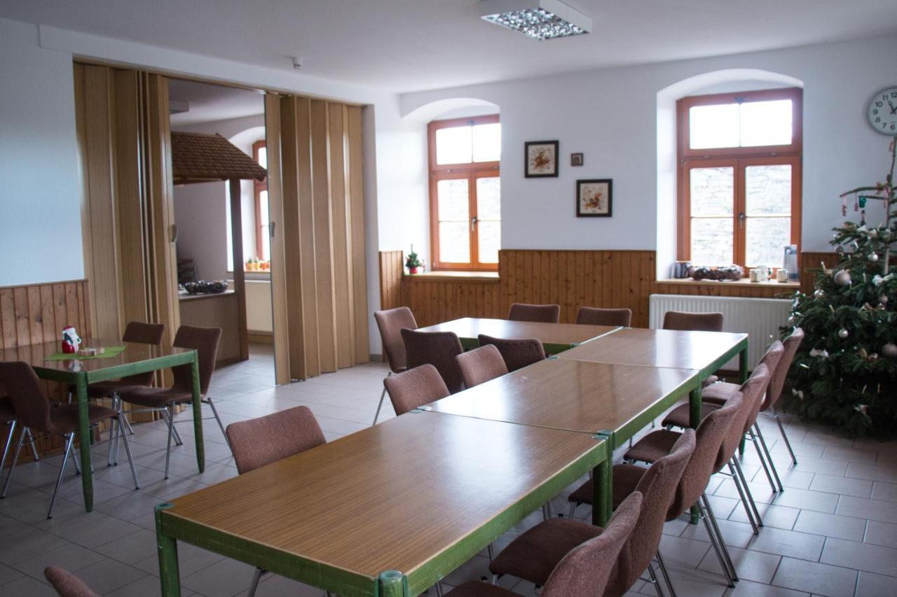 Teichcamp Hostel Großhartmannsdorf Kültér fotó