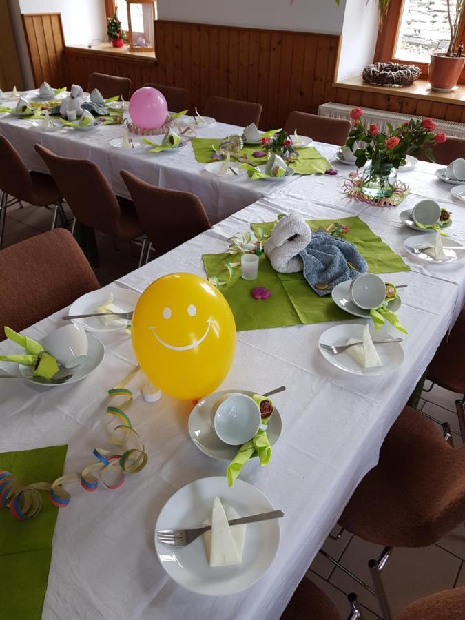 Teichcamp Hostel Großhartmannsdorf Kültér fotó